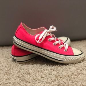 Hot pink converse low top